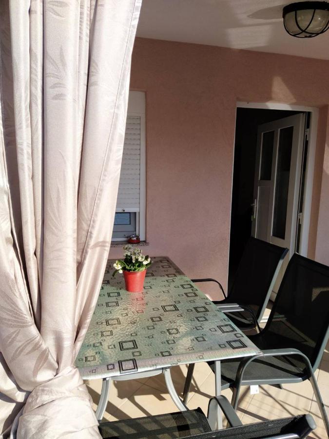 Apartmani Ruza Vir Ngoại thất bức ảnh