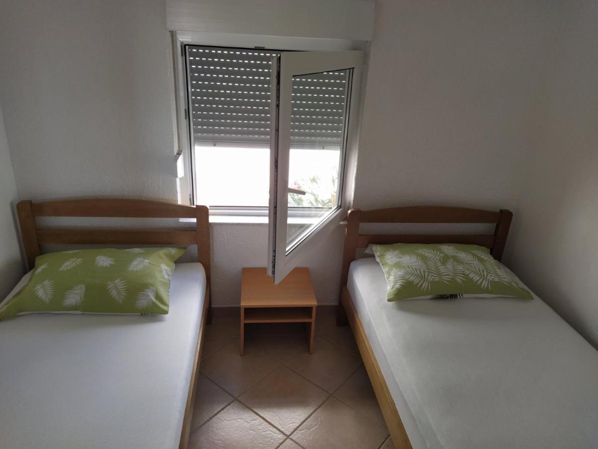 Apartmani Ruza Vir Ngoại thất bức ảnh